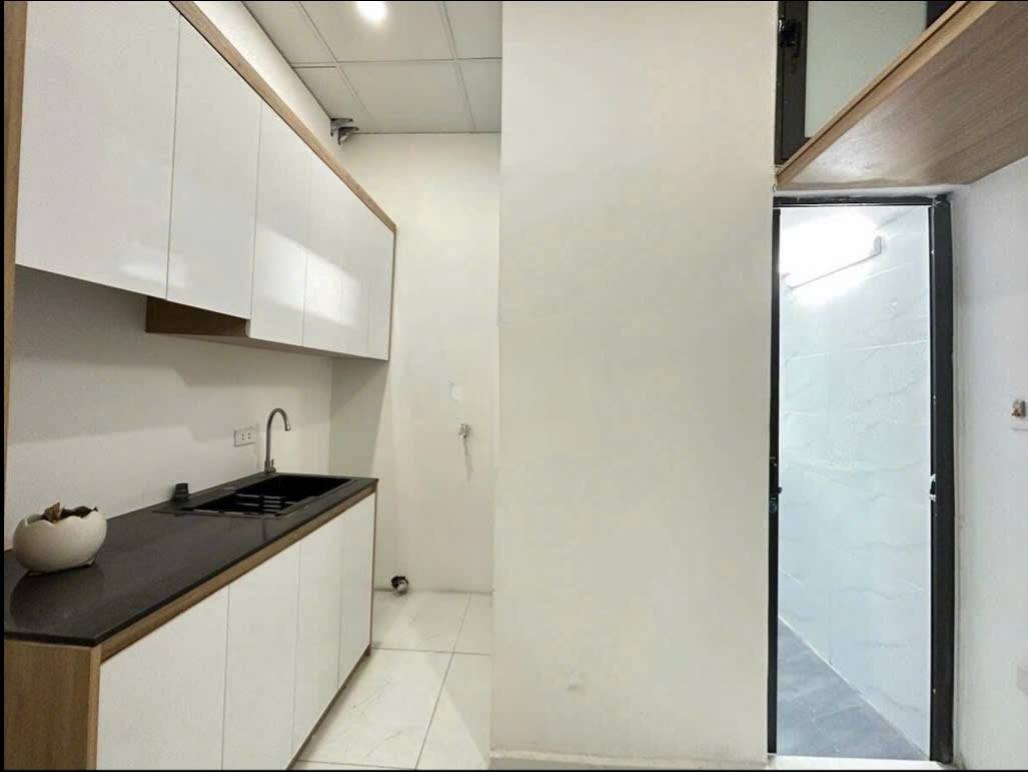 Cho thuê căn hộ Tập thể tầng 3 90 Phố Lò Đúc 40m2, Full đồ ở gđ, nhóm 3 người - Ảnh 2